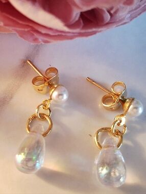 Vintage 80s ✨️💖Irridescent Tear Drop Earrings